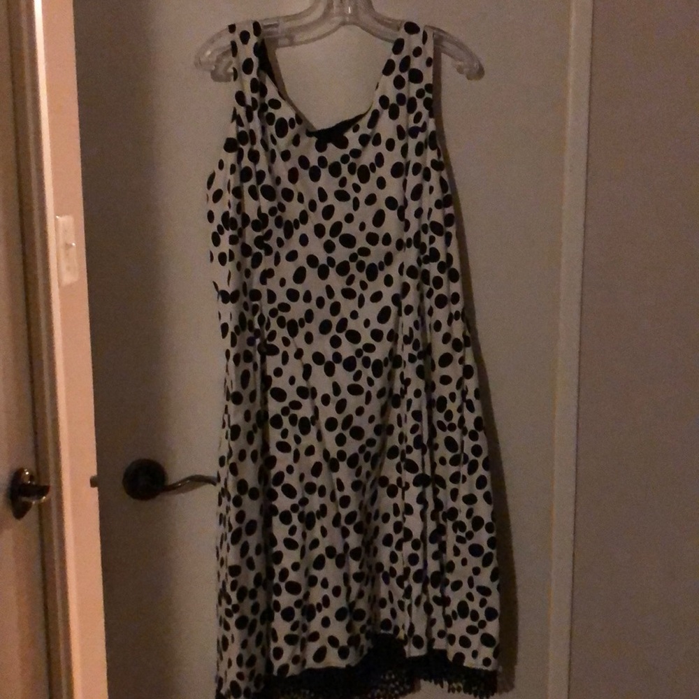 White and black dotted party dress - plus size